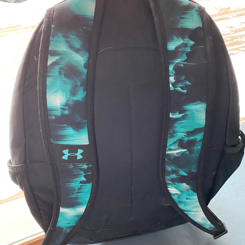 Backpack - Picture 2 of 4